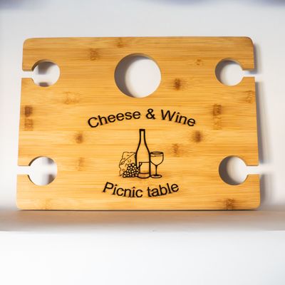 Folding picnic table