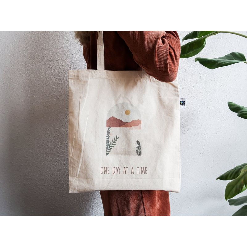 Fairtrade stoffen tas - One day at a time
