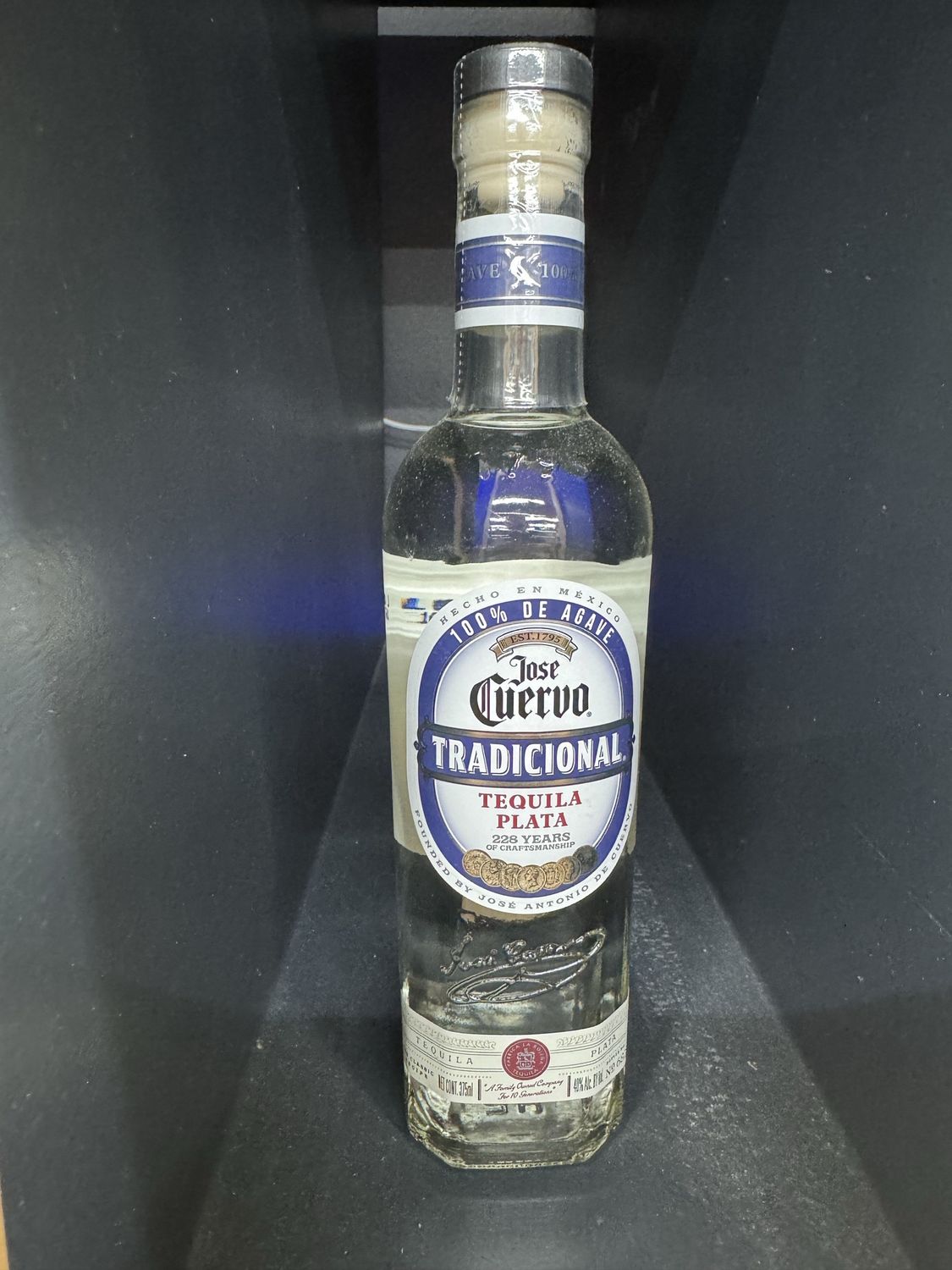 JOSE CUERVO TRAD SILVER 375ML