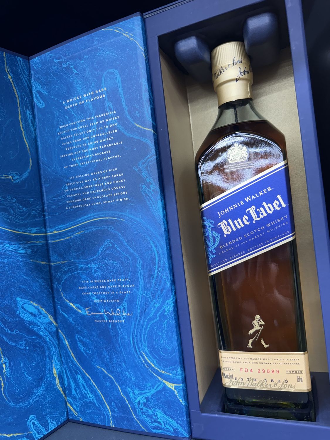 JOHNNIE WALKER BLUE LABEL 750ML