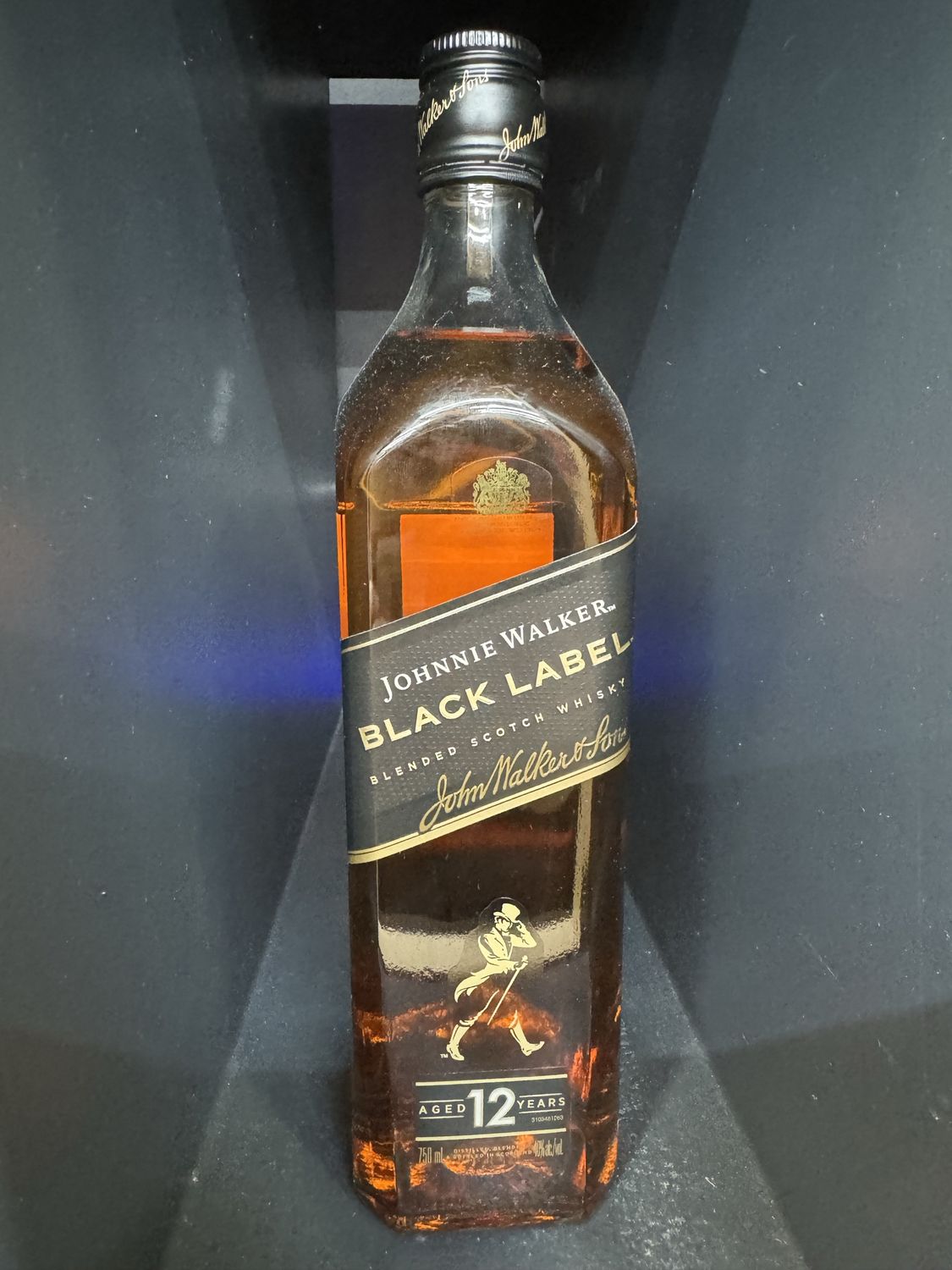 JOHNNIE WALKER BLACK LABEL 750ML