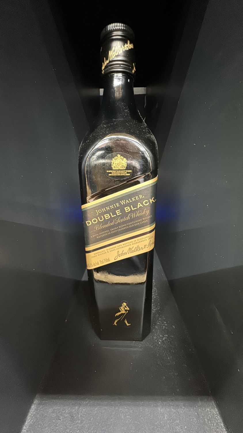 JOHNNIE WALKER DOUBLE BLACK 750ML