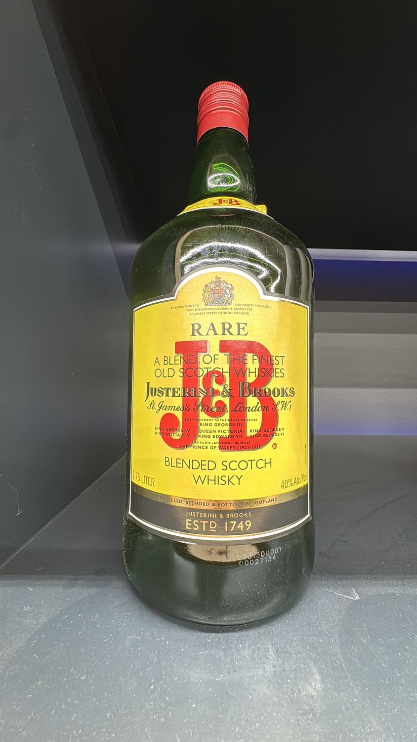 J&amp;B SCOTCH 1.75L