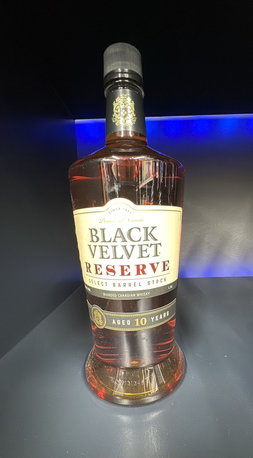 BLACK VELVET 8YR 1.75L