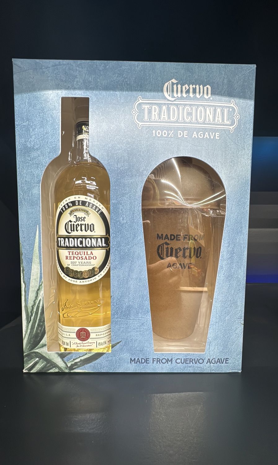 JOSE CUERVO TRAD W/SHAKER 750ML
