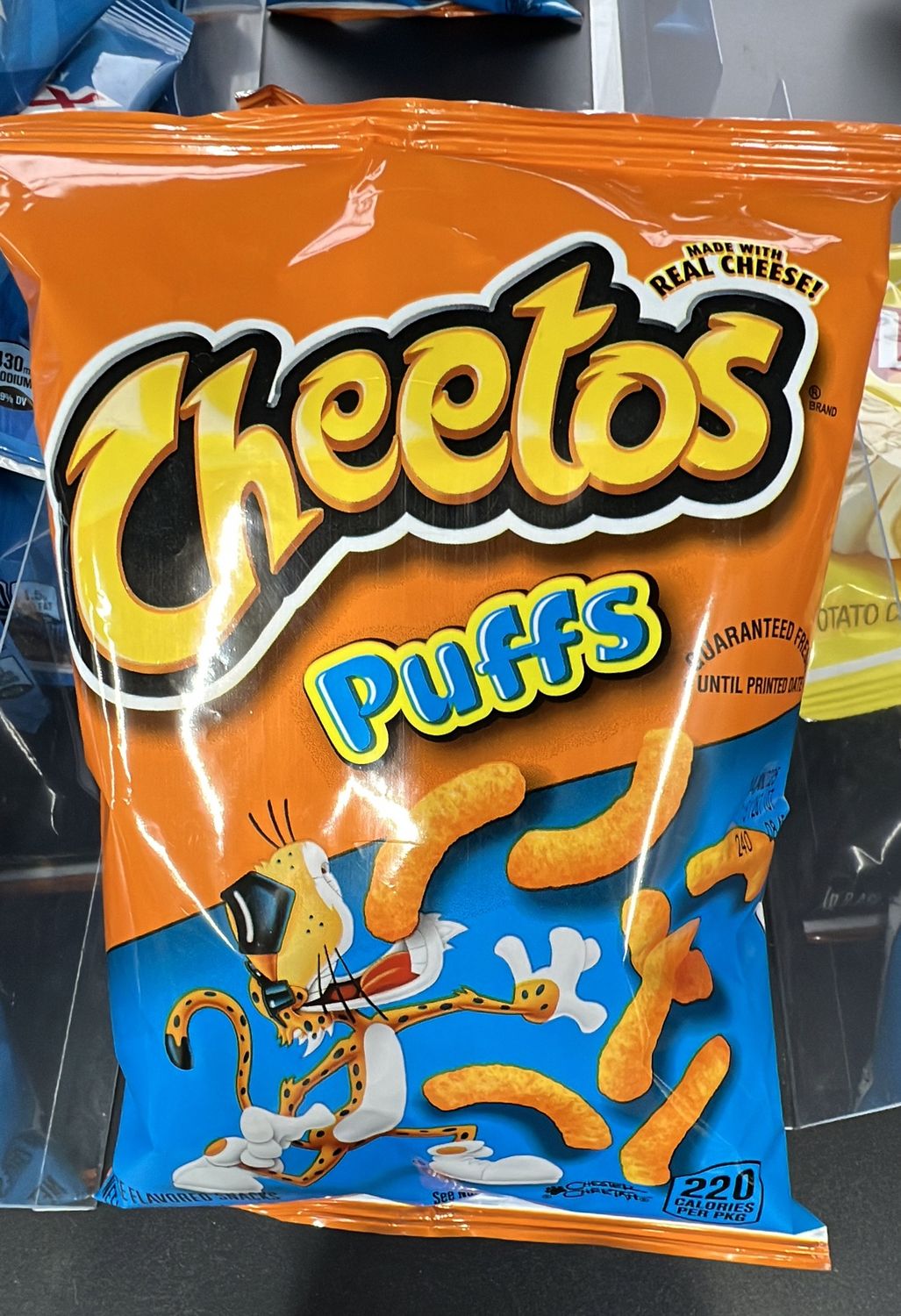 CHEETO PUFFS