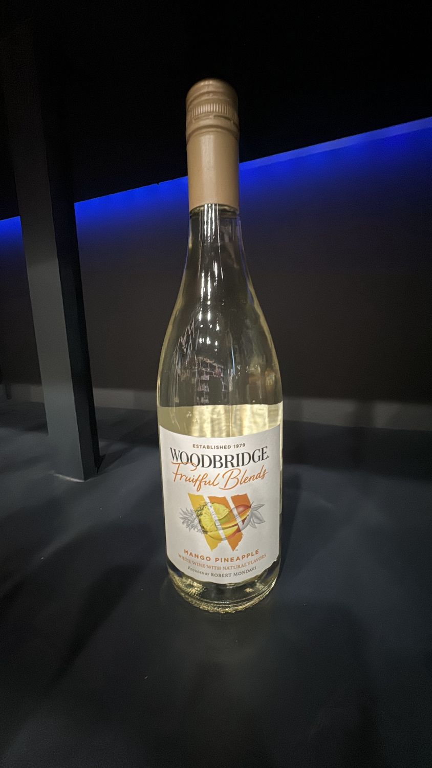 WOODBRIDGE MANGO PINEAPPLE 750ML