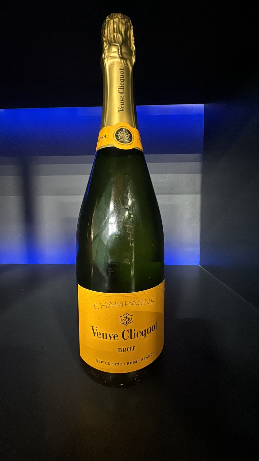CLICQUOT YELLOW LB 750ML