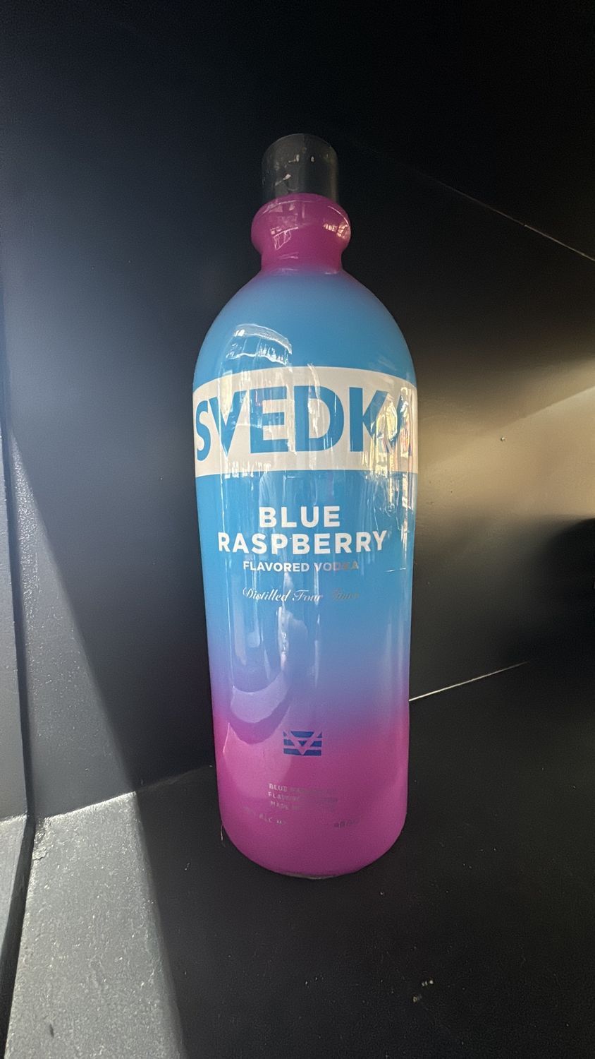 SVEDKA BLUE RASPBERRY 1.75L
