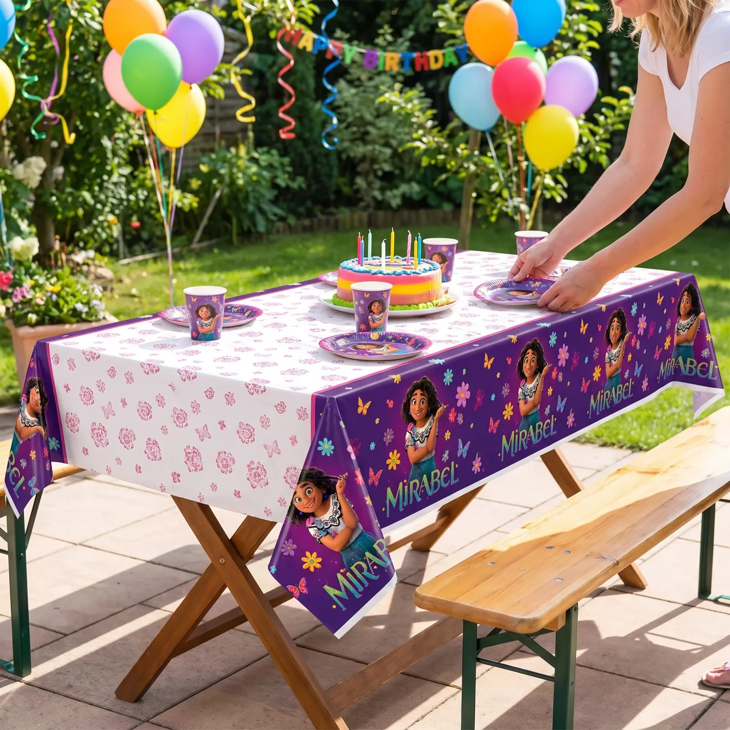 Encanto Plastic Table Cover