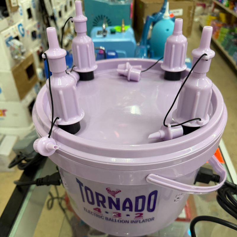TORNADO – 4 Nozzle, 3 Speed, 2 Pedal Bucket Inflator