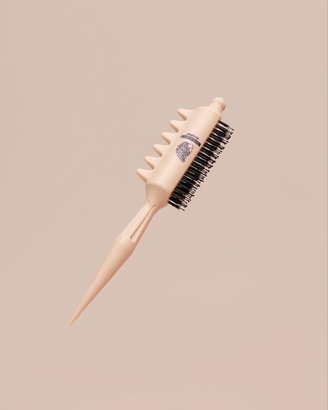Scrunch it Large Clump Brush nude color
