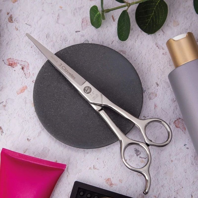 3 Claveles Mega Hairdressing Scissors 7.5"