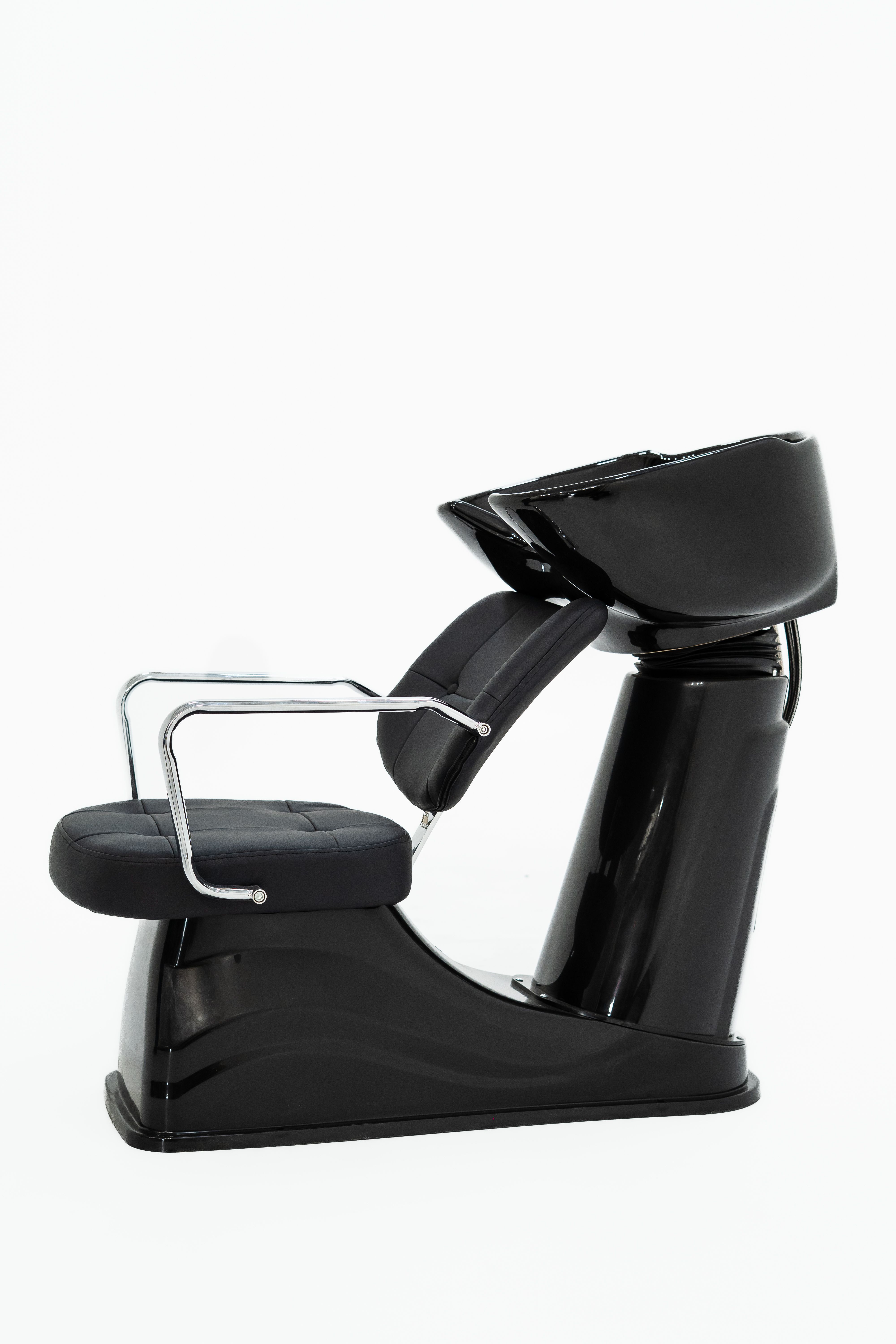 Shampoo Bowl and Backwash Chair