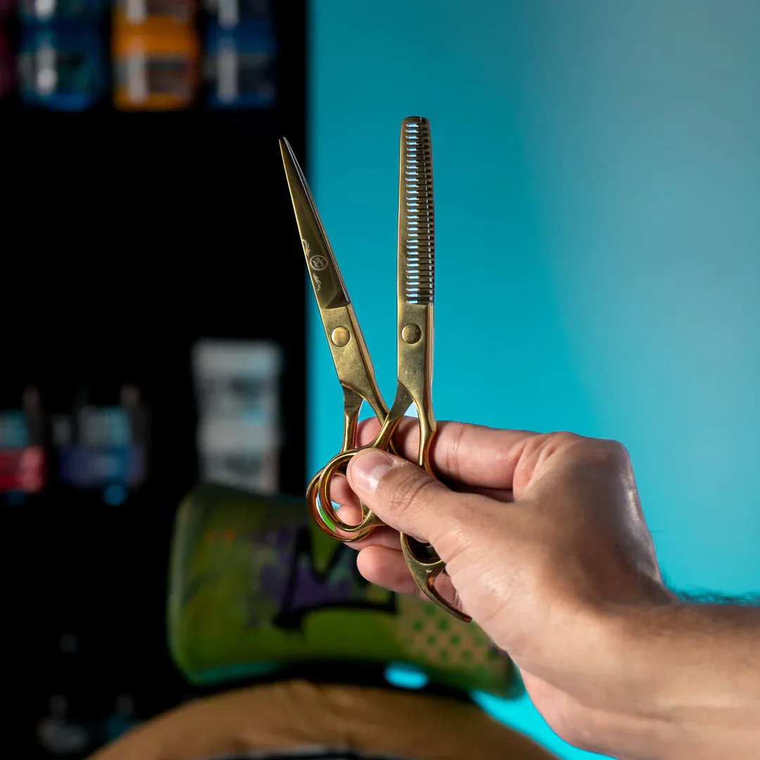 Rolda - Hair Cutting Scissors and Thinning Shears Rolda - Hair Cutting Scissors and Thinning Shears