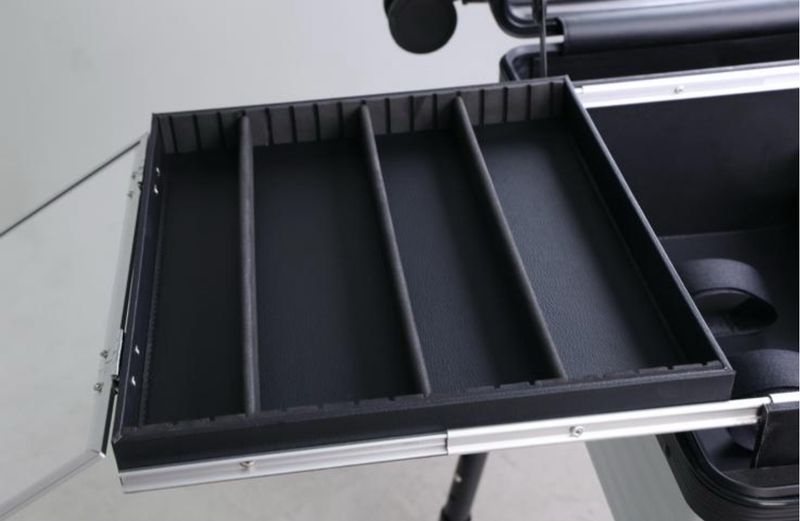 Kami Deluxe Portable Suitcase Barber Station