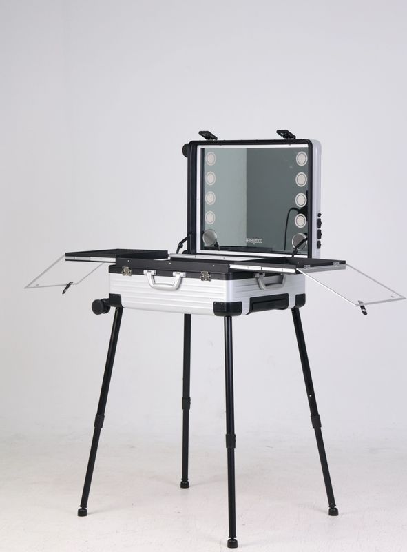 Kami Deluxe Portable Suitcase Barber Station