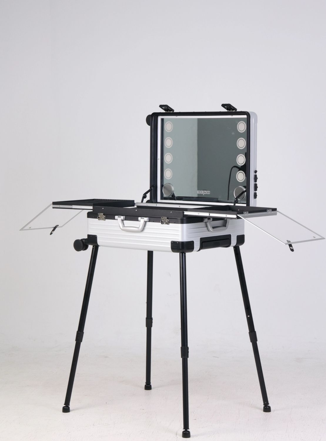 Kami Deluxe Portable Suitcase Barber Station