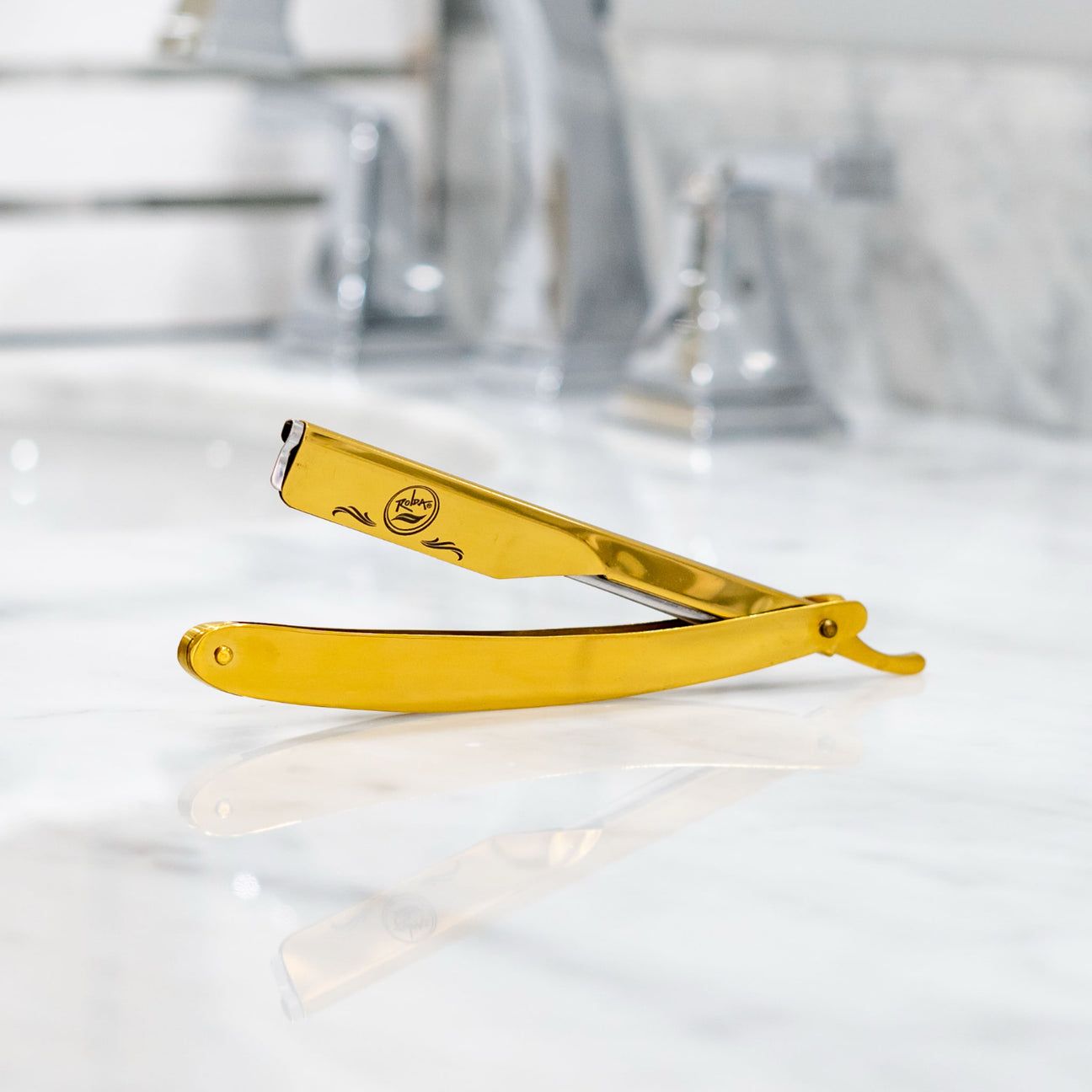 Rolda - Steel Barber Razor Blade Holder | Dual Fold, Lightweight - Gold Rolda - Steel Barber Razor Blade Holder | Dual Fold, Lightweight - Gold
