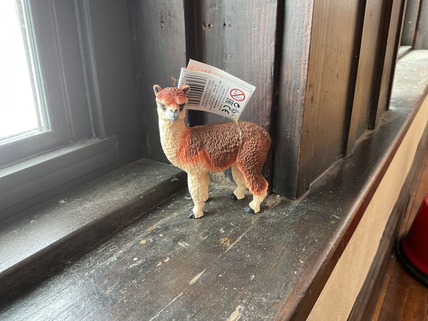 Small Alpaca figurine
