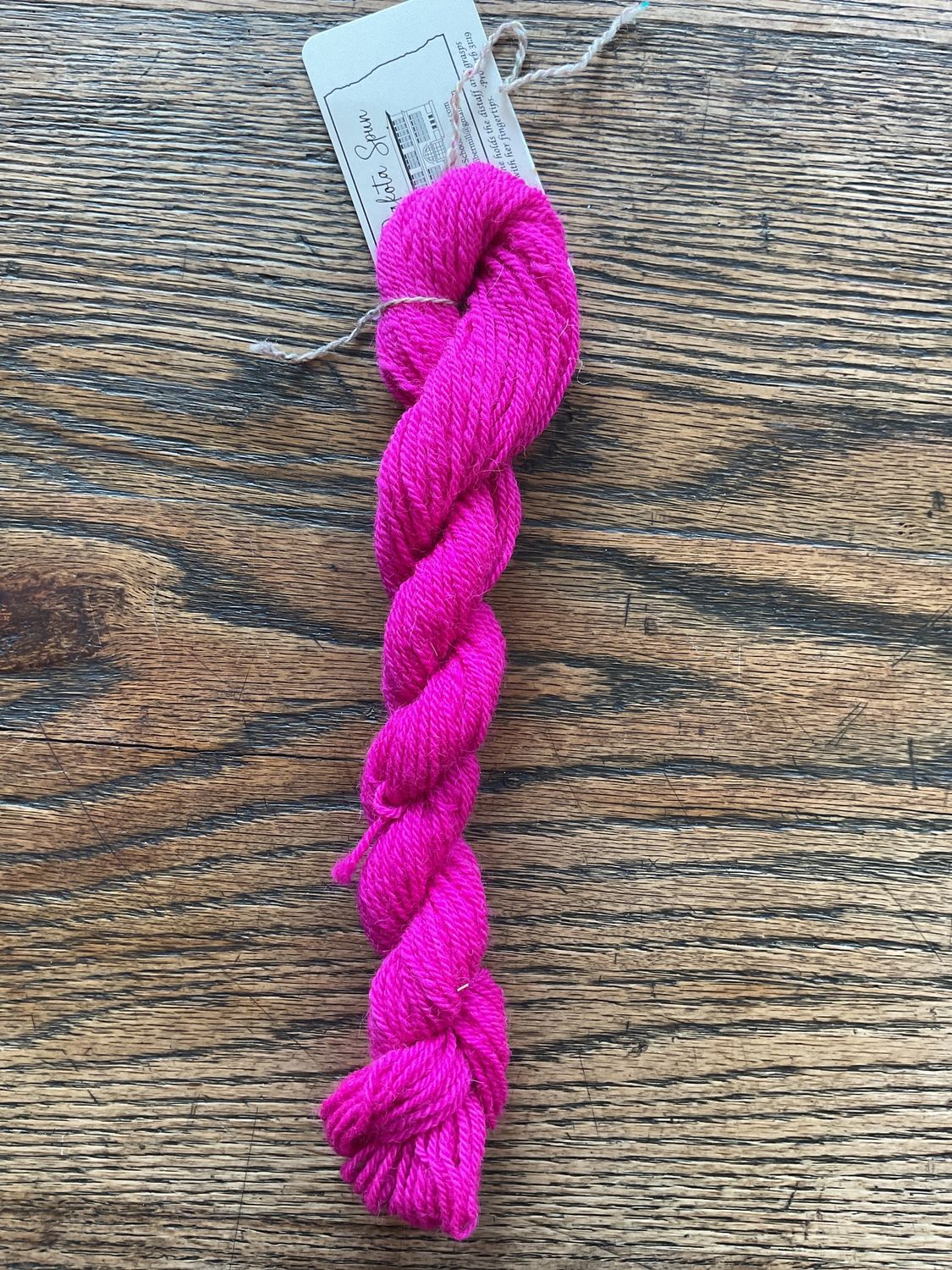 Dakota Spun Alpaca-Wool yarn, Color: neon pink
