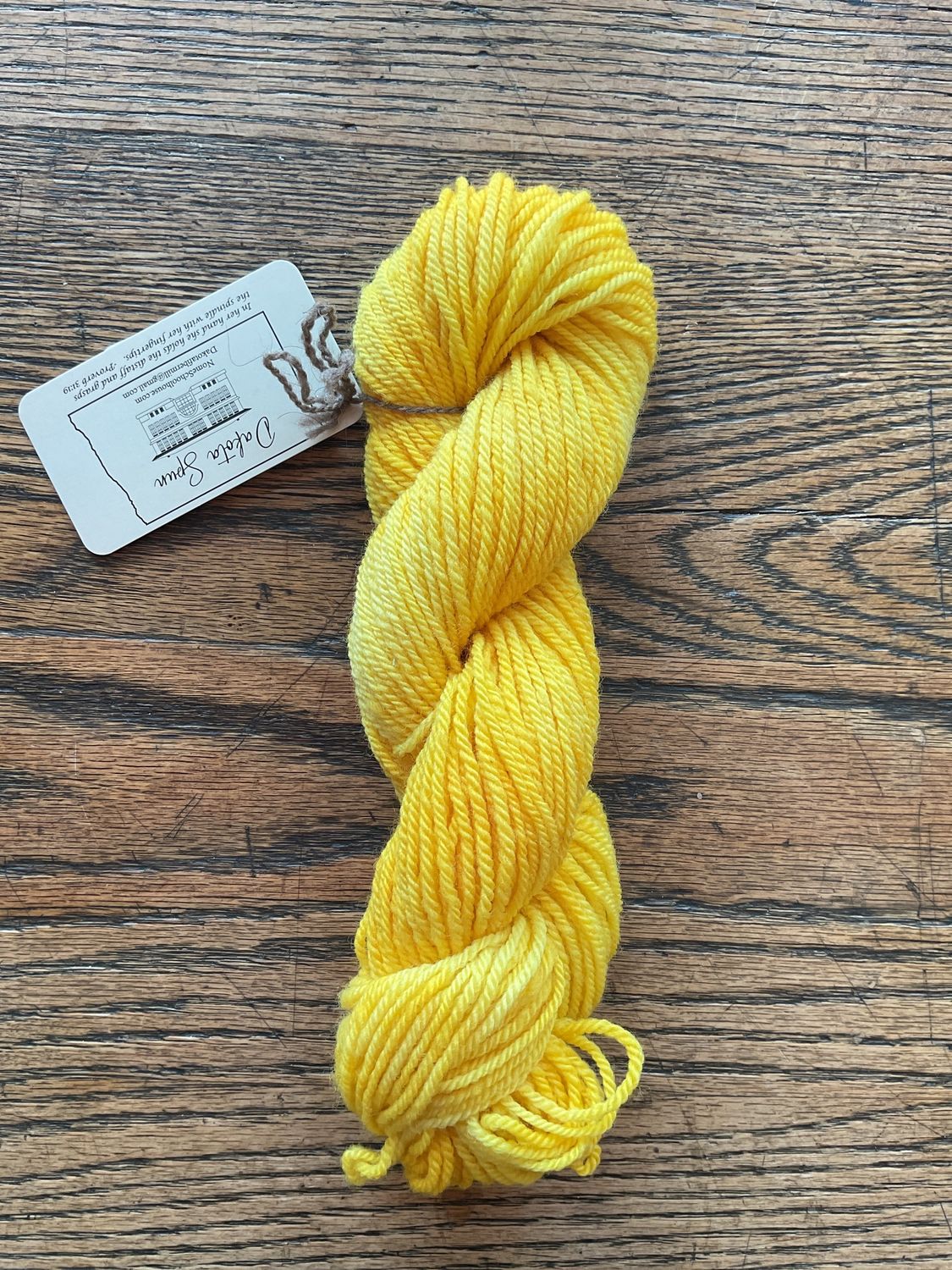 Dakota Spun Romney/Cormo, Color: Dark variegated yellow