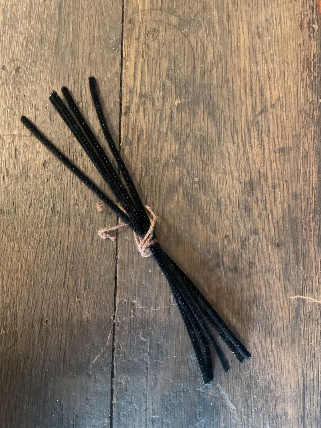 Armature Pipe Cleaners, Color: black
