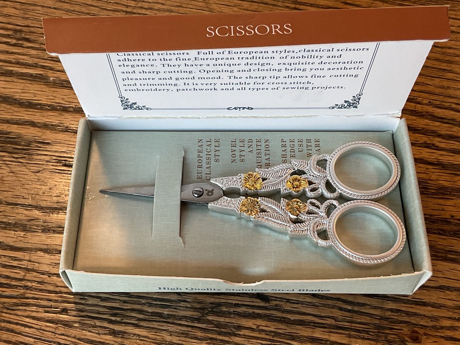 Botanical Garden Scissors small (4 1/2”)