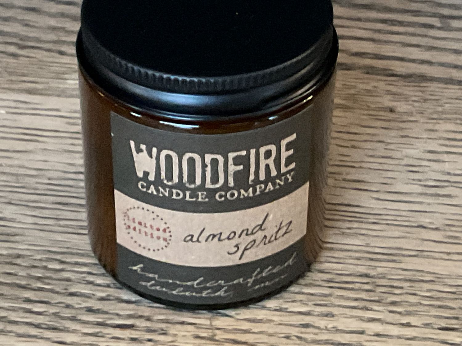 Woodfire Mini Amber Wood Wick Soy Candle (4oz), Type: Almond Spritz