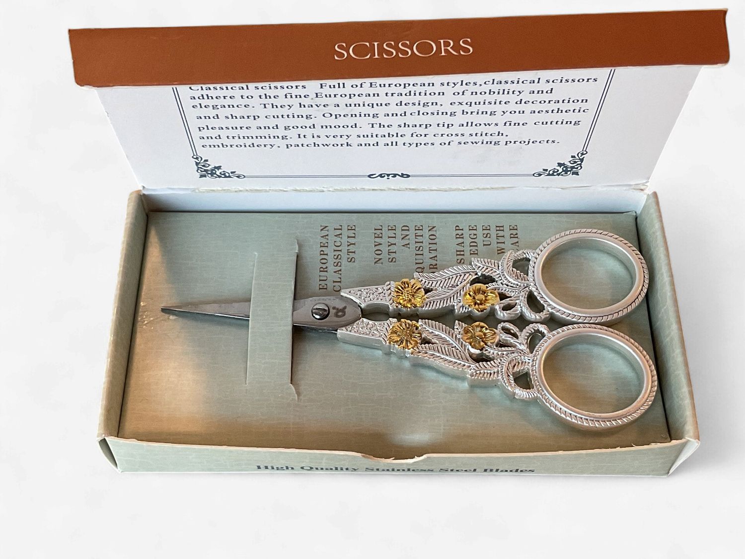 Botanical Garden Scissors 4 1/2”