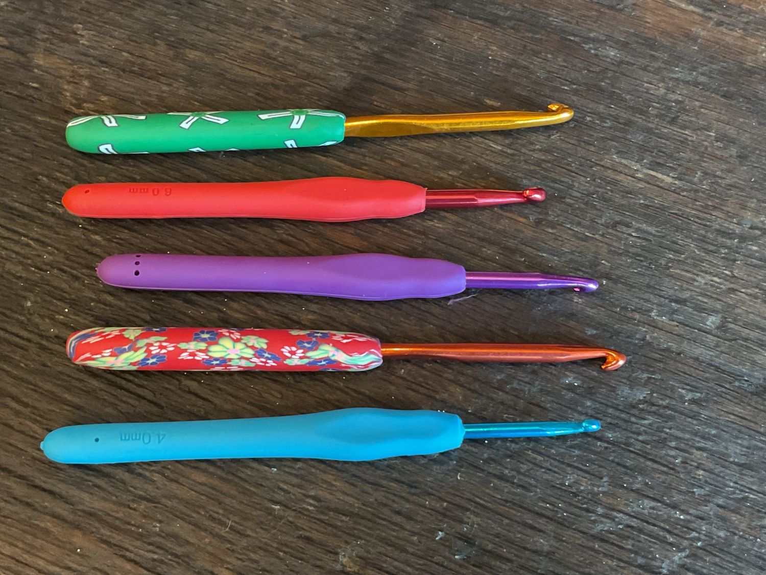 Crochet Hooks, Type: Colored Handle