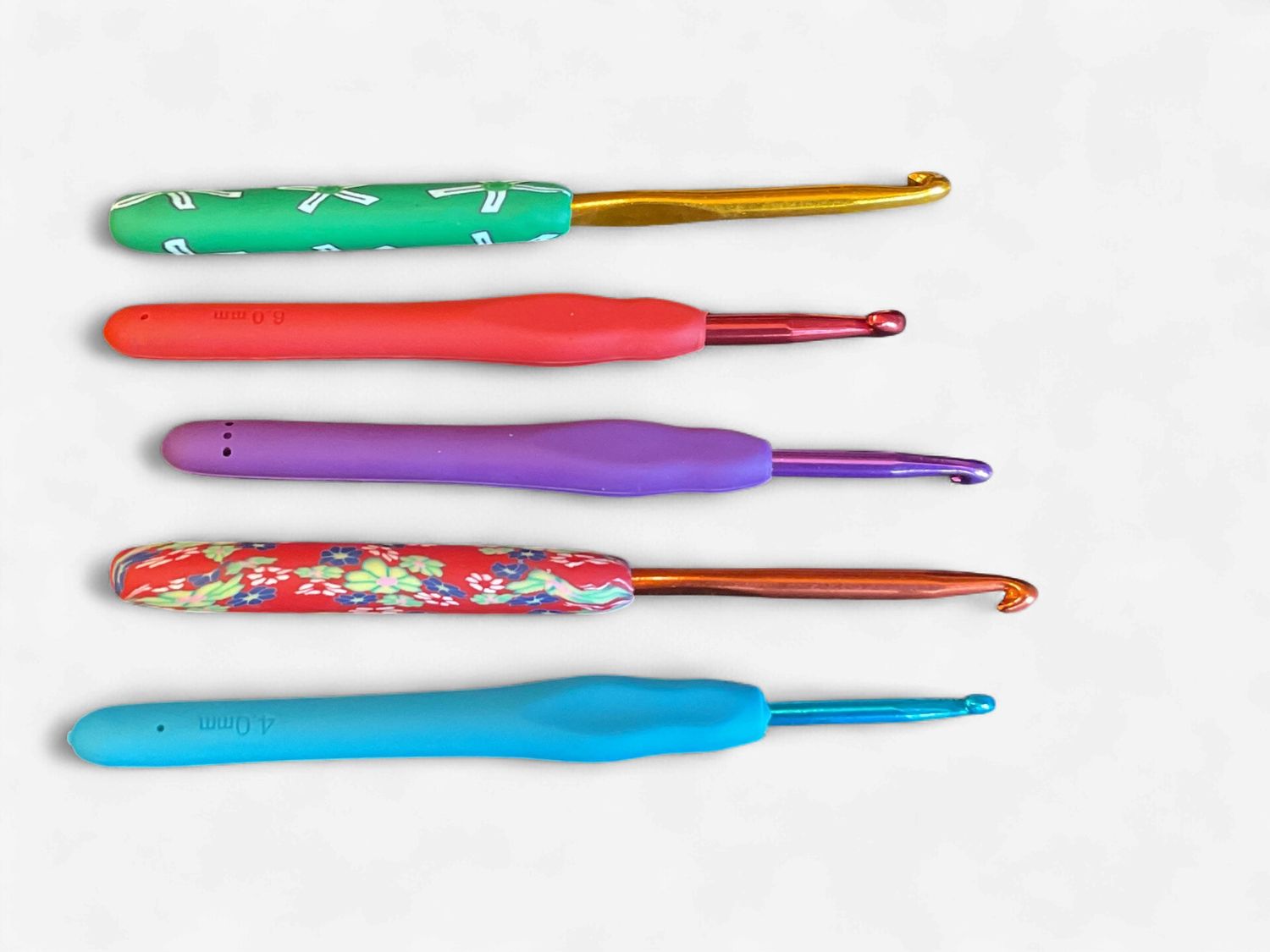 Crochet Hooks, Size: 2.0/Grip