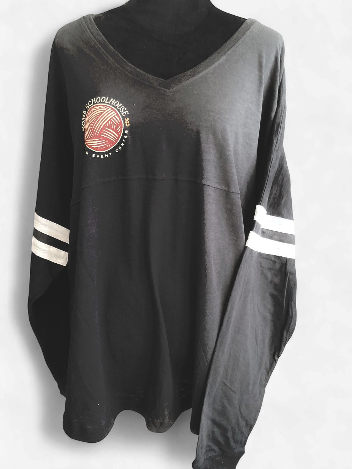 Long sleeve women’s T-shirt