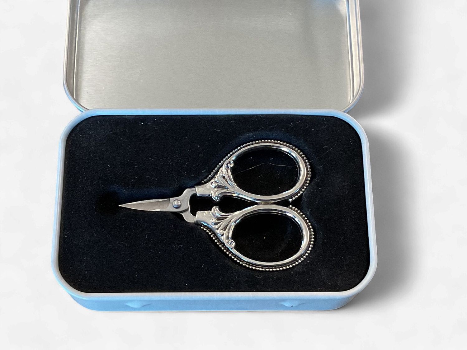 Mini Embroidery Scissors- 2 1/2”