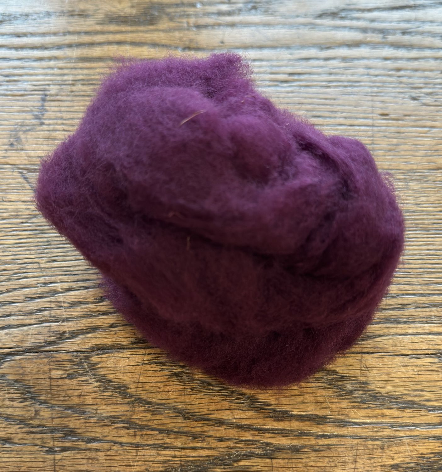 Needle Felting Wool Corriedale For 3D Felting 14 grams, Color: Red Grape