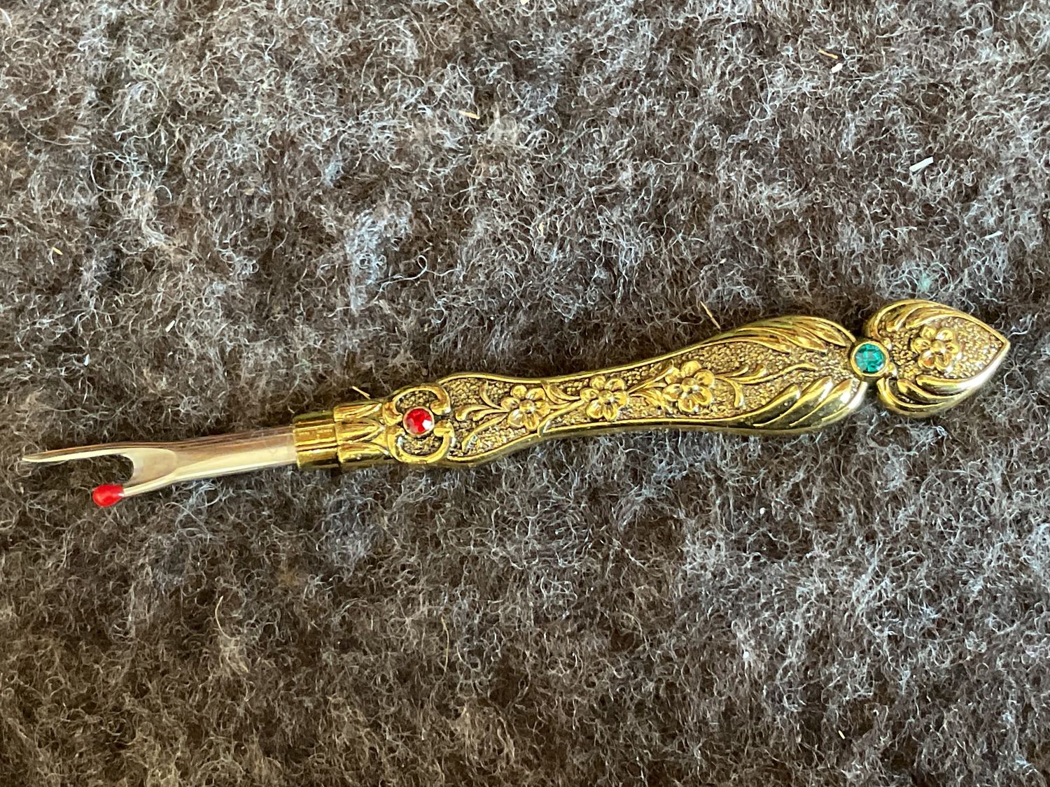 Vintage Metal Seam Ripper