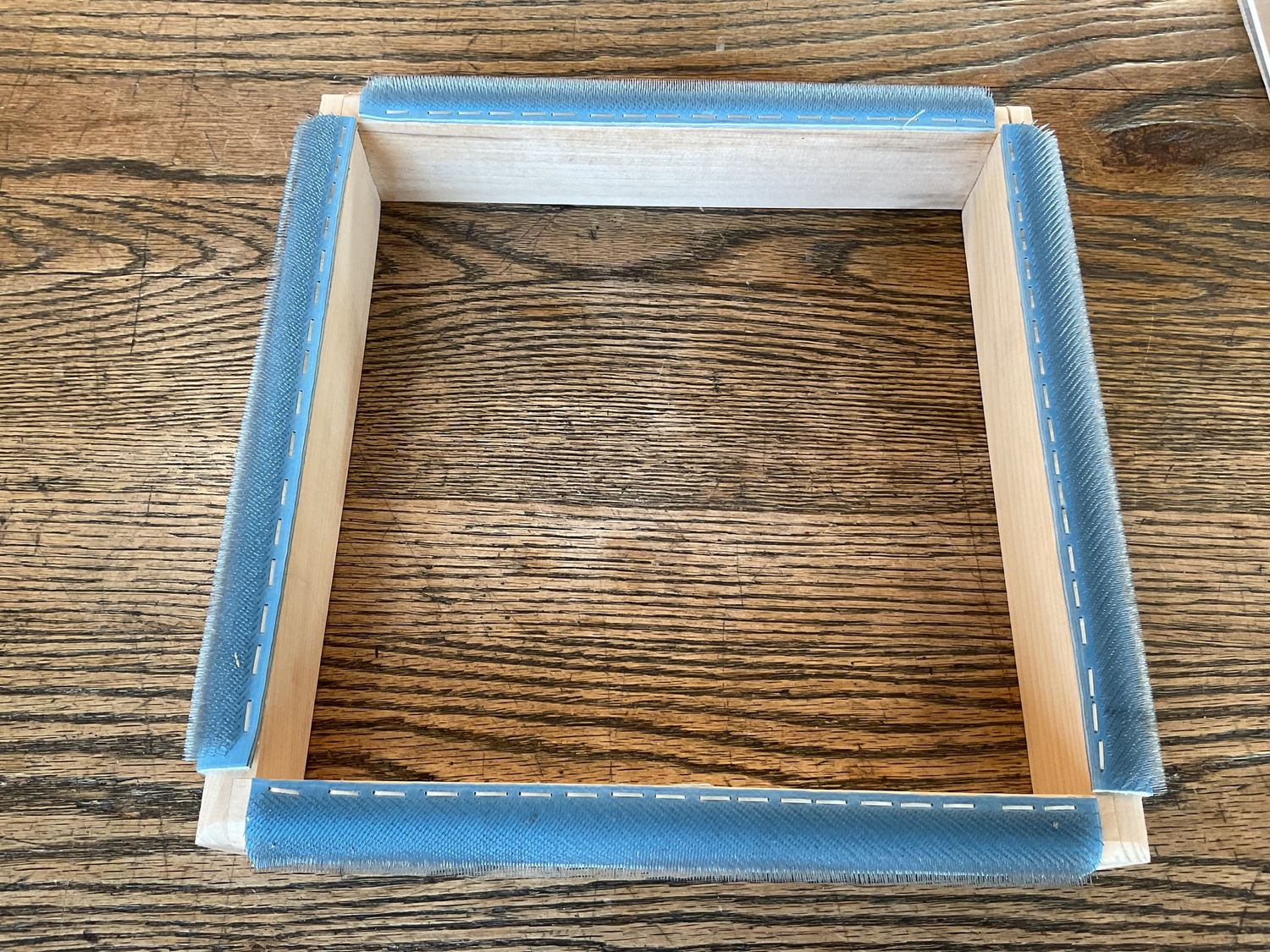 Oxford Gripper Strip Lap Frames, Size: 10x10