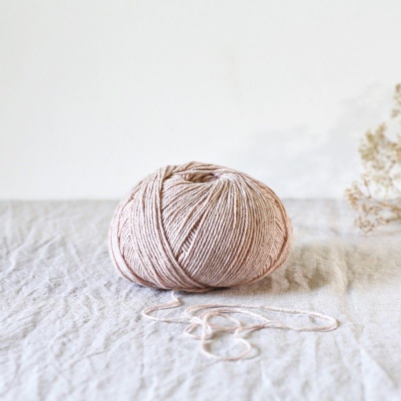 De Rerum Natura Gilliatt, Color: Quartz