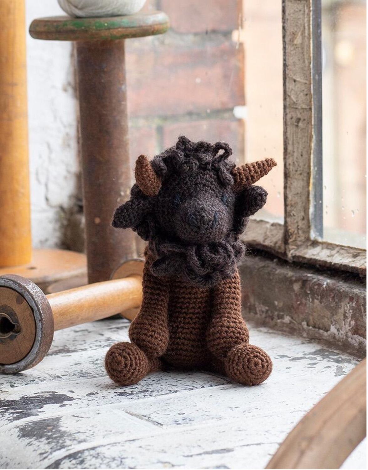 Toft Animal Crochet Kit- Isaac the Bison