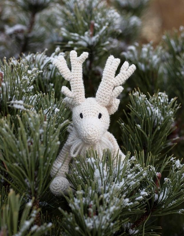 Toft Animal Crochet Kit-Caspar the Peary Caribou