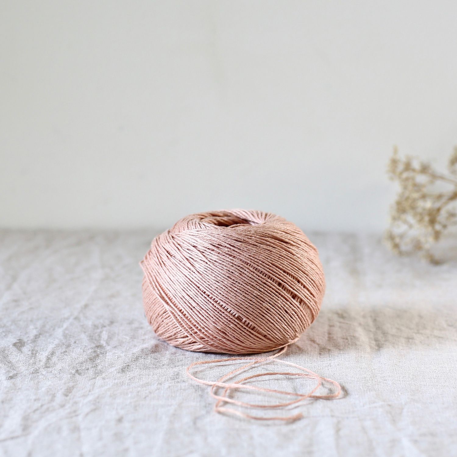 De Rerum Natura Antigone, Color: Macaron