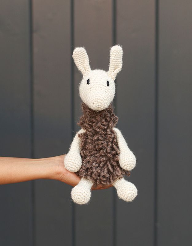 Toft Animal Crochet Kit- Archie the Llama