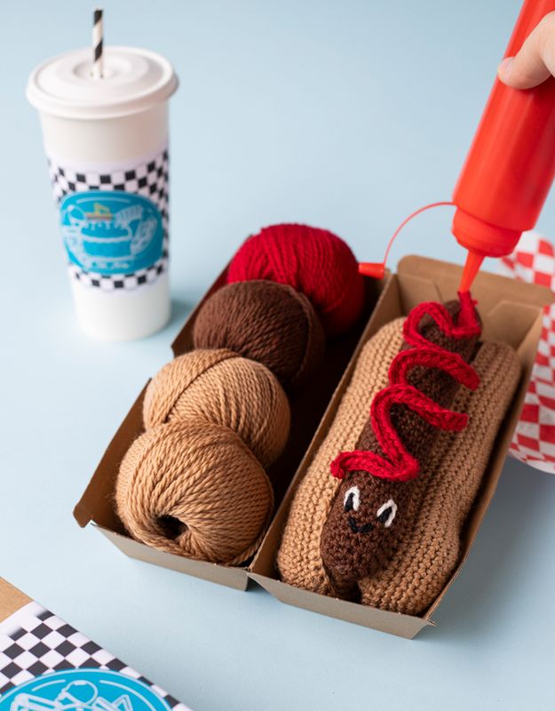 Toft Take Away Crochet Kit - Hot Dog
