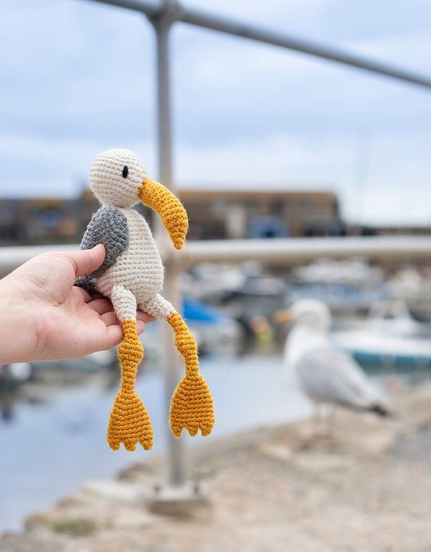 Toft Animal Crochet Kit - Dave the Gull Kit
