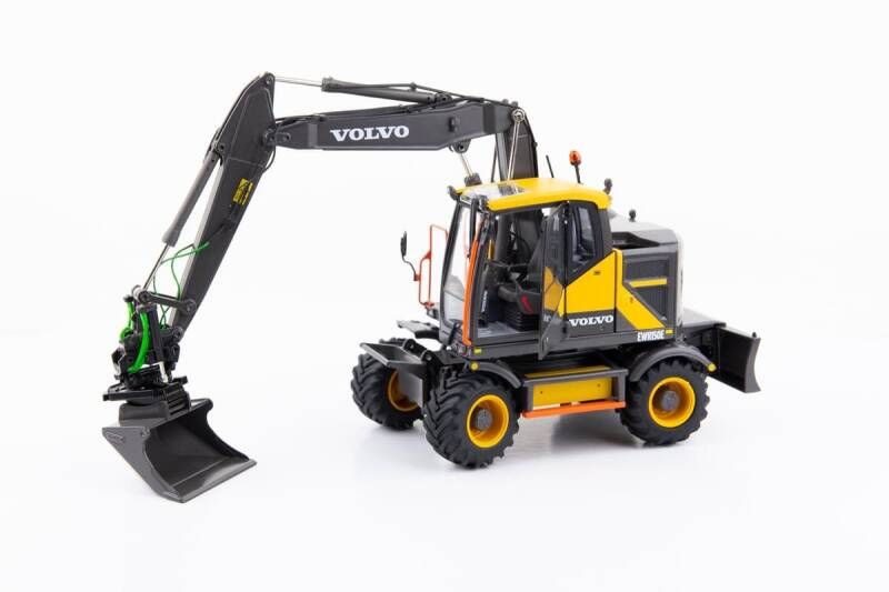 Volvo EWR150E mobiele kraan Nokian banden AT-Collections