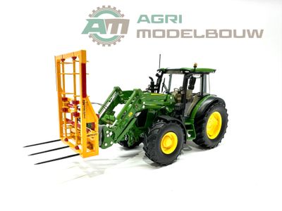 Koppelplaat John Deere 5125R Schuco naar AT