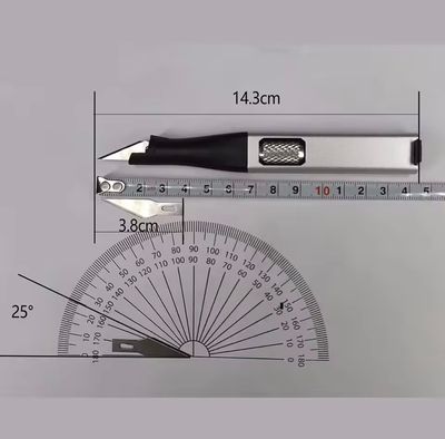 Scalpel plus 5 extra mesjes
