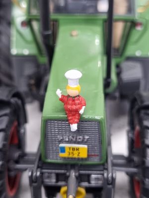 Flipje Tiel popje 1:32 16,5mm handgeschilderd