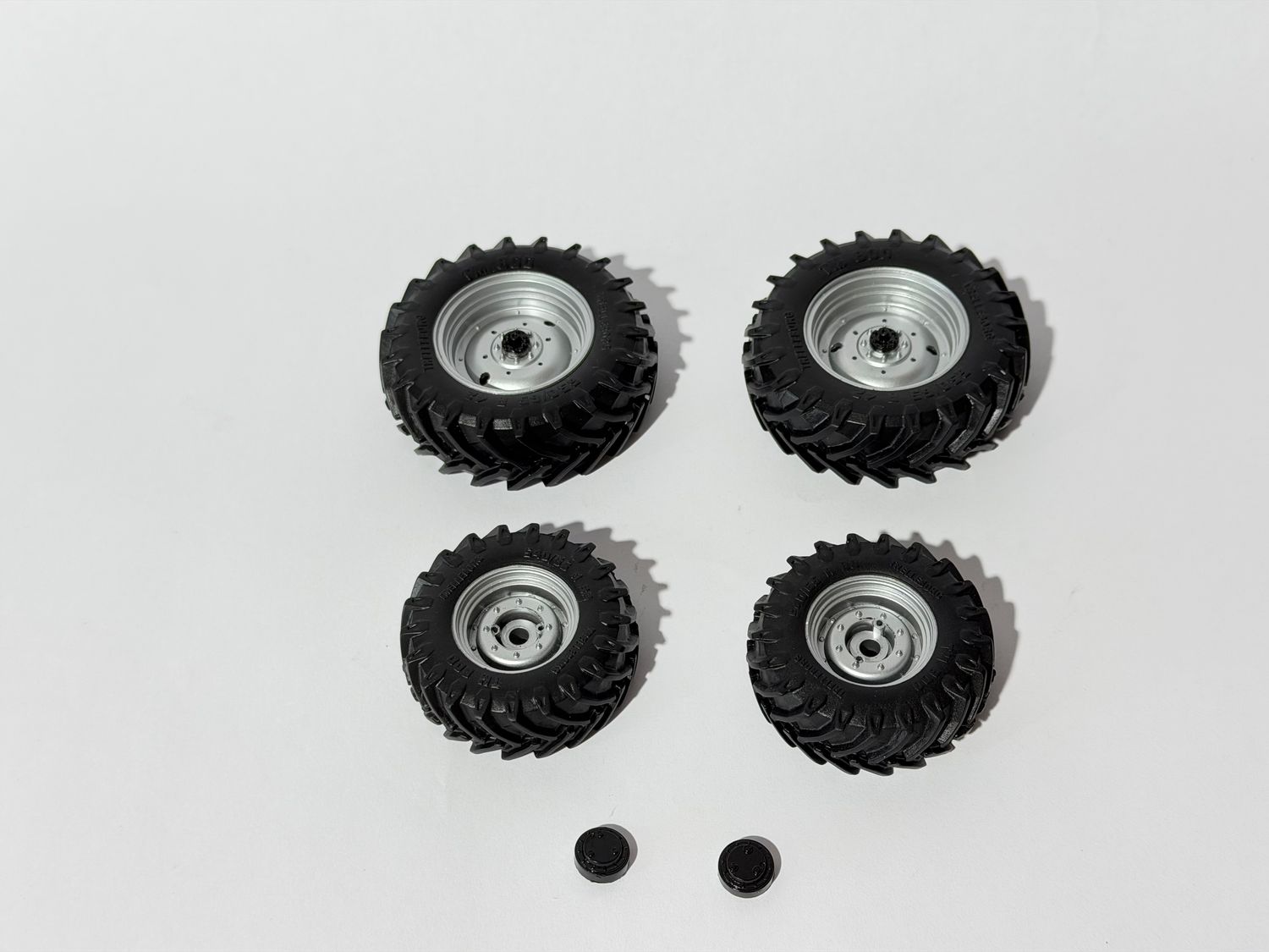 Bandenset New Holland T7.225  incl naafkapjes