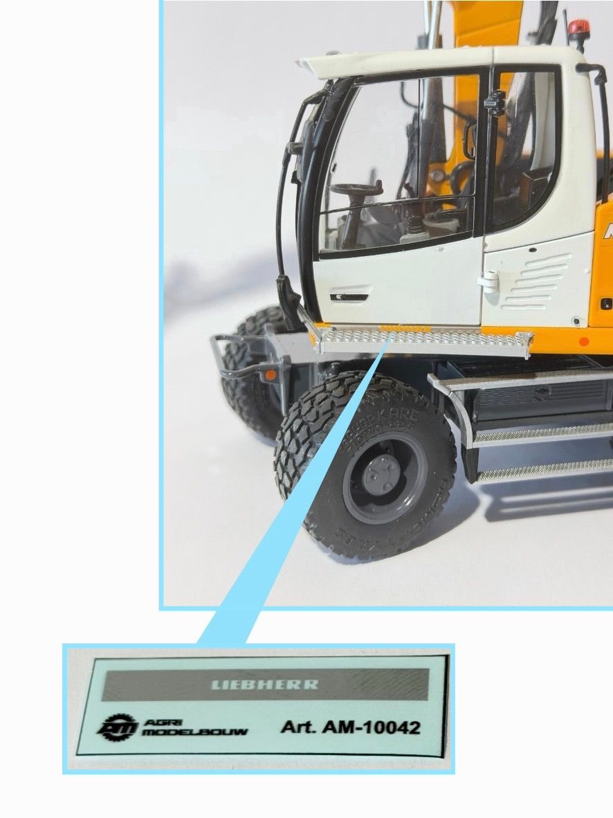 Liebherr instap beschermplaat decal